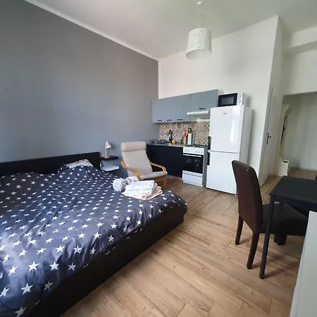 Metropolitan Next To Presidential Palace Bratislava