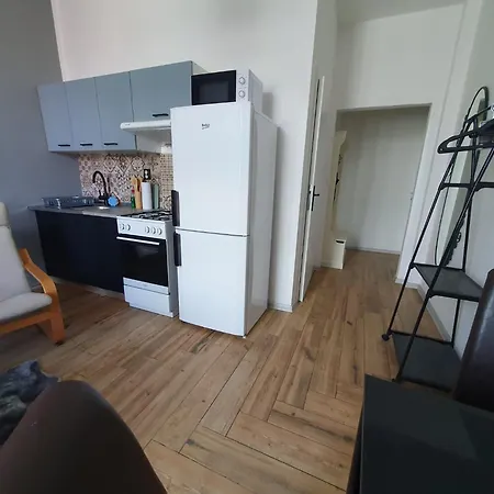 Metropolitan Next To Presidential Palace